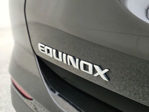 Used 2022 Chevrolet Equinox LT image 17