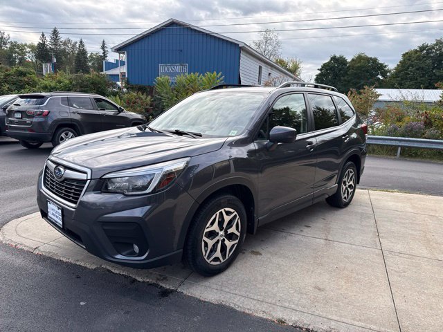 Used 2021 Subaru Forester Premium AWD/4WD image 4