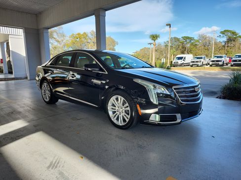 Used 2018 Cadillac XTS Luxury image 7