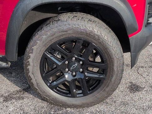 Used 2024 Chevrolet Colorado Trail Boss w/ Advanced Trailering Package AWD/4WD image 10