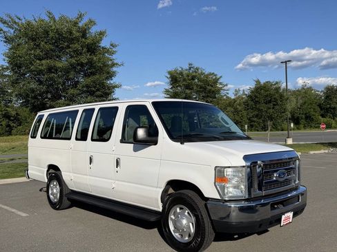 Used 2012 Ford E-350 and Econoline 350 XLT RWD image 7