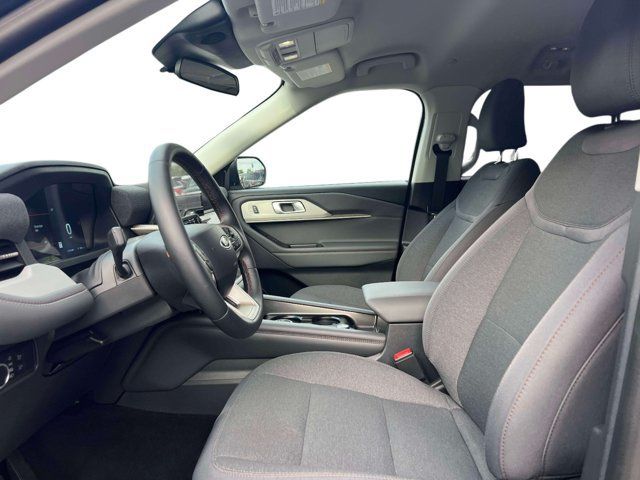 Used 2026 Ford Explorer Active AWD/4WD image 21