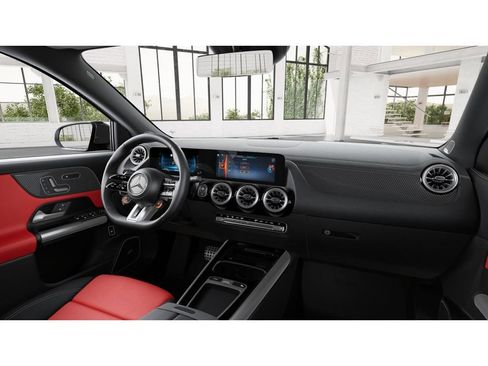New 2026 Mercedes-Benz GLA 35 AMG 4MATIC image 6