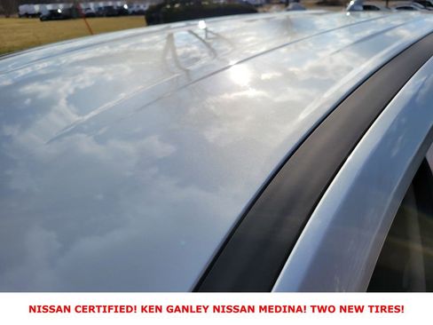 Certified 2025 Nissan Rogue SV image 17