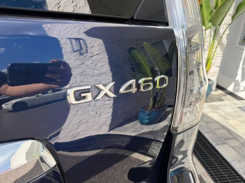 Used 2018 Lexus GX 460 Premium w/ Premium Package AWD/4WD image 16
