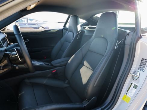 New 2025 Porsche 718 Cayman image 5