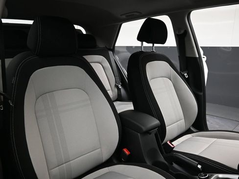 New 2026 Hyundai Venue SEL image 13