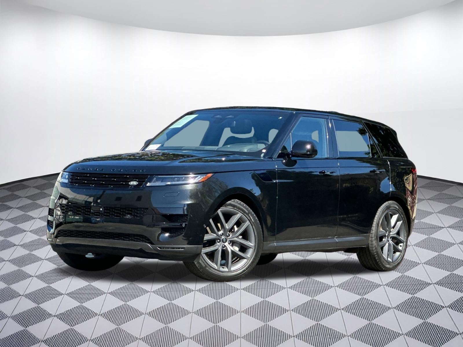 Used 2024 Land Rover Range Rover Sport SE AWD/4WD image 1