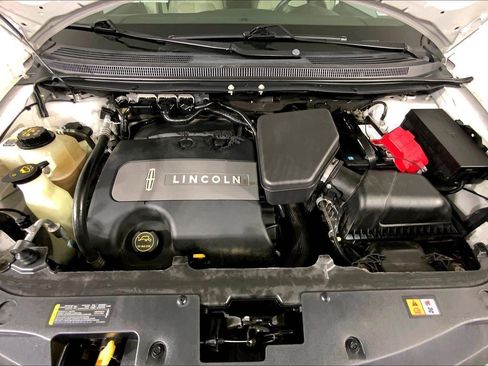 Used 2015 Lincoln MKX FWD w/ Equipment Group 101A image 10