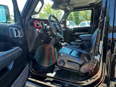 Used 2020 Jeep Gladiator Rubicon AWD/4WD image 15