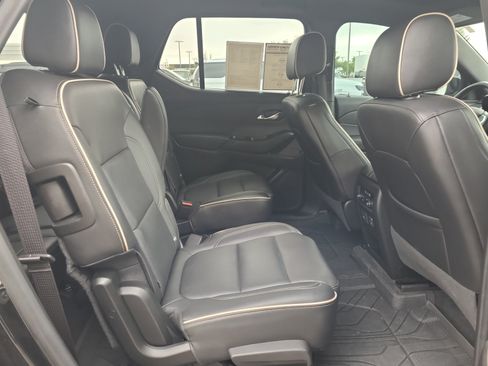 Used 2023 Chevrolet Traverse Premier w/ Redline Edition AWD/4WD image 25