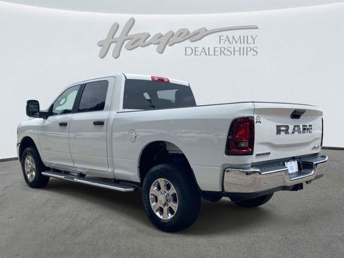 Used 2026 RAM 2500 Big Horn AWD/4WD image 8