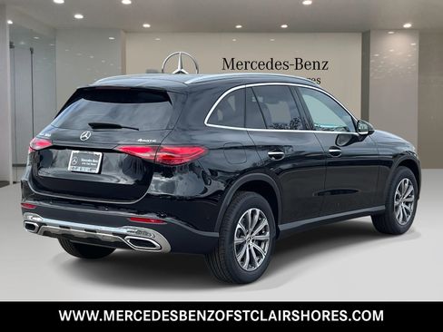 Used 2026 Mercedes-Benz GLC 300 4MATIC image 5