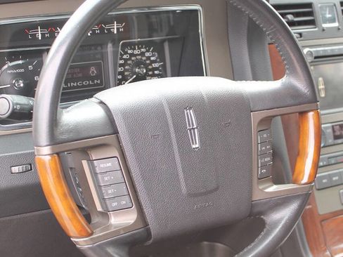 Used 2013 Lincoln Navigator 4WD w/ HD Trailer Tow Pkg image 12