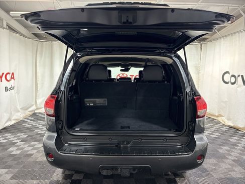Used 2020 Toyota Sequoia TRD Pro AWD/4WD image 18