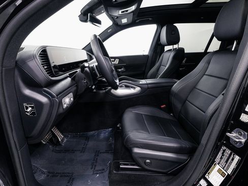 Used 2026 Mercedes-Benz GLS 450 GLS 450 image 8