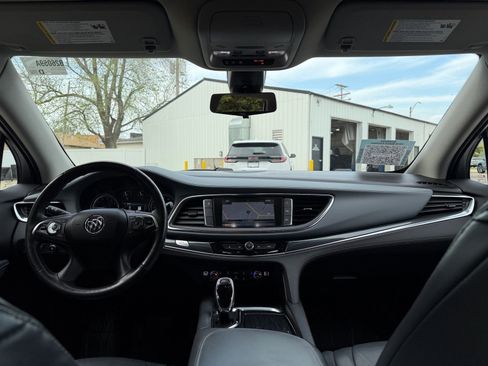 Used 2018 Buick Enclave Premium FWD image 27
