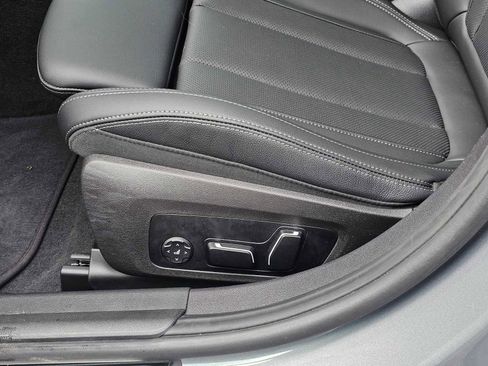 Used 2024 BMW 330i xDrive 330i xDrive w/ Convenience Package image 24