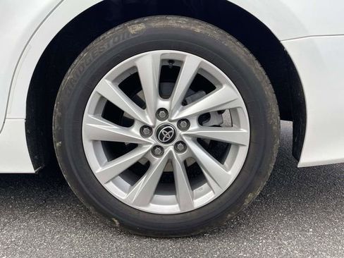 Used 2022 Toyota Camry LE image 12