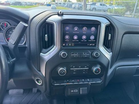 Used 2019 Chevrolet Silverado 1500 LT Trail Boss AWD/4WD image 13