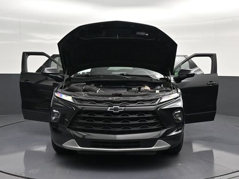 Used 2024 Chevrolet Blazer LT w/ Midnight/Sport Edition FWD image 33
