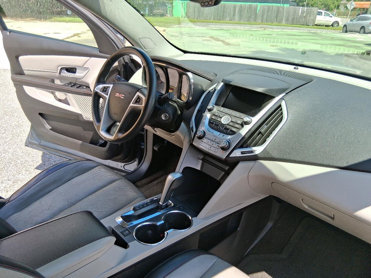 Used 2011 GMC Terrain SLT FWD image 13