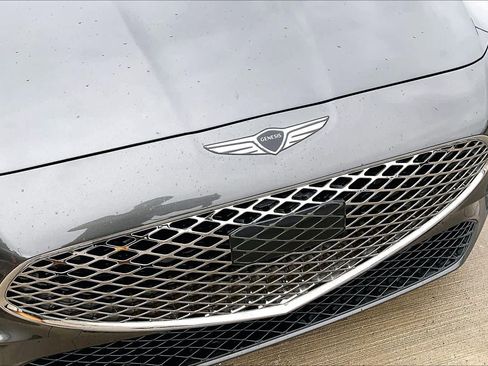 Used 2025 Genesis G70 2.5T RWD image 28