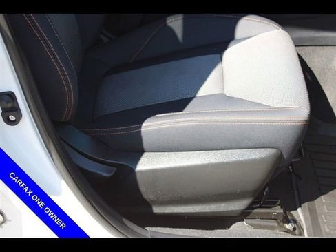 Used 2022 Subaru Crosstrek 2.0i Premium AWD/4WD image 19