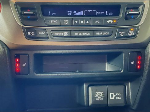 Used 2022 Honda Pilot Sport image 25