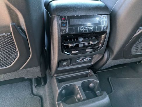 New 2025 Jeep Grand Cherokee L Limited RWD image 32