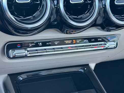Certified 2026 Mercedes-Benz GLB 250 4MATIC image 22