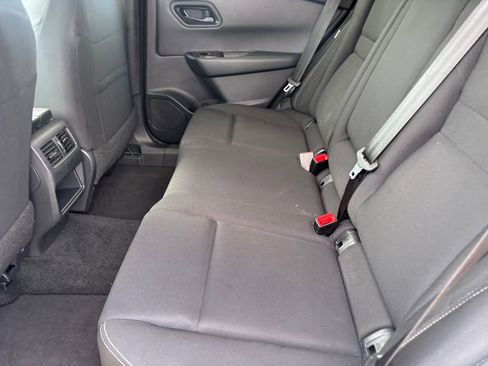 Used 2024 Nissan Rogue S image 25