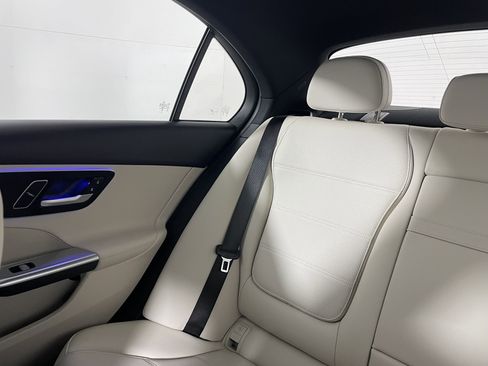 Used 2024 Mercedes-Benz C 300 Sedan image 13
