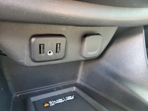 Used 2023 Chevrolet Traverse LT AWD/4WD image 20