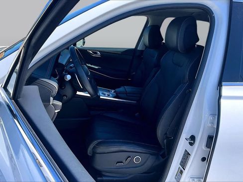 Used 2024 Genesis GV80 3.5T AWD/4WD image 14