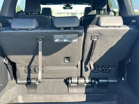 Used 2023 Honda Odyssey Sport image 22