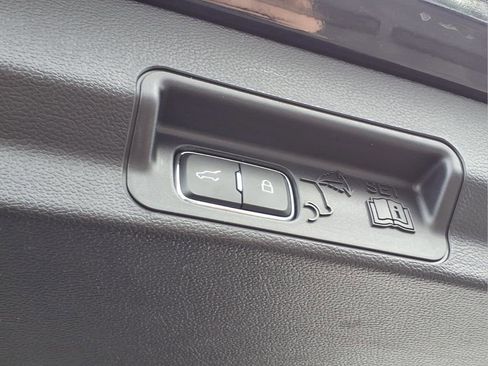 Used 2021 Ford Explorer Limited w/ Equipment Group 301A image 30