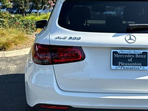 Used 2022 Mercedes-Benz GLC 300 image 34