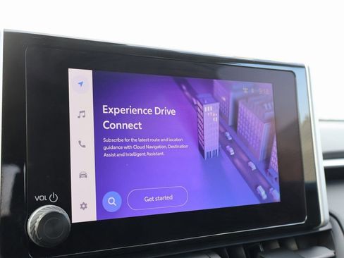 Used 2024 Toyota RAV4 LE image 33