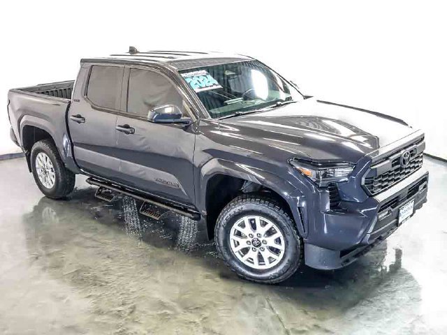 Used 2024 Toyota Tacoma SR5 AWD/4WD image 6