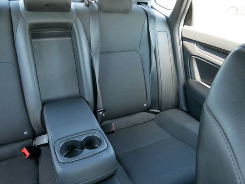 Used 2025 Honda Civic Sport image 12