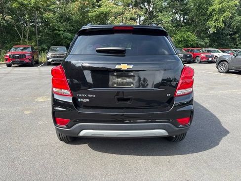 Used 2019 Chevrolet Trax LT w/ LT Convenience Package AWD/4WD image 4