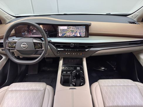 Used 2025 Nissan Murano Platinum w/ Cargo Package AWD/4WD image 12