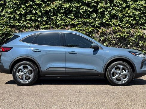 New 2025 Ford Escape ST-Line Select w/ Tech Pack #1 image 3