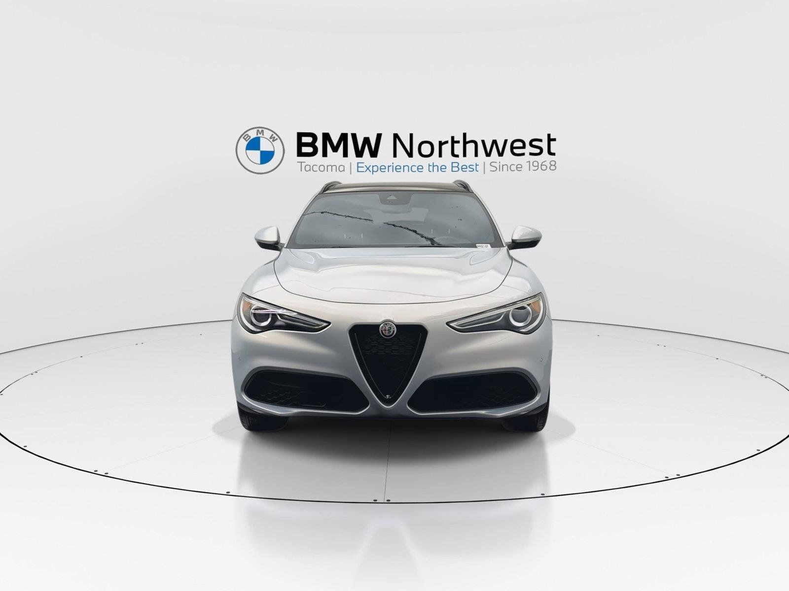 Used 2023 Alfa Romeo Stelvio Sprint AWD/4WD image 8