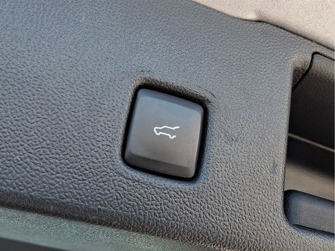 Used 2023 Ford Escape Platinum AWD/4WD image 10