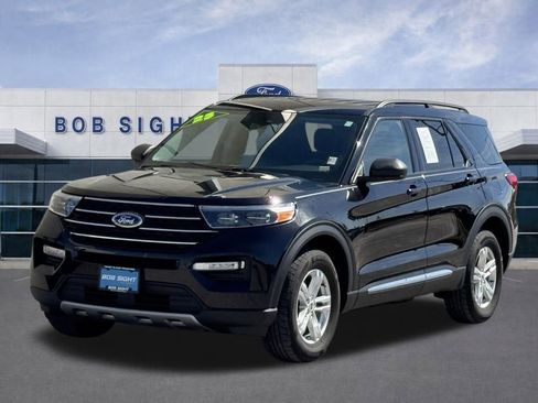 Used 2023 Ford Explorer XLT w/ Equipment Group 202A AWD/4WD image 37