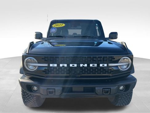Used 2023 Ford Bronco Wildtrak image 12
