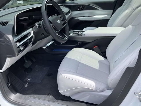 New 2026 Cadillac Lyriq Luxury RWD image 20