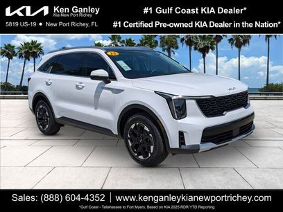 Certified 2025 Kia Sorento S w/ Panoramic Sunroof Package
